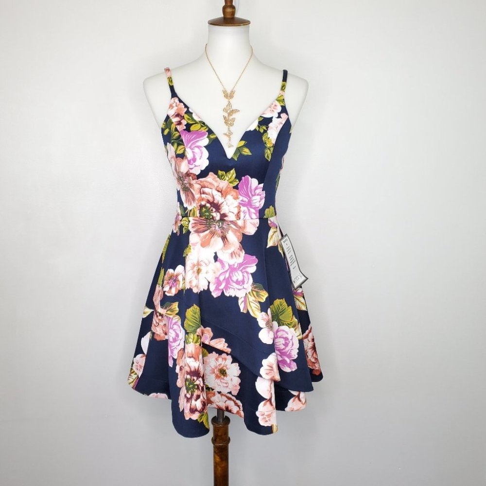 Speechless Formal Dress Sleeveless Skater Special Occasion Dress NWT 5 Juniors